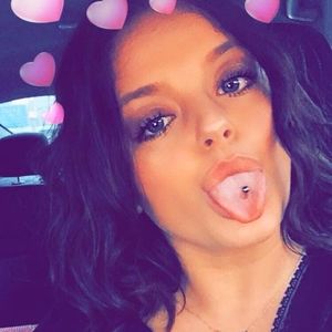 Meet your Posher, Gabriela